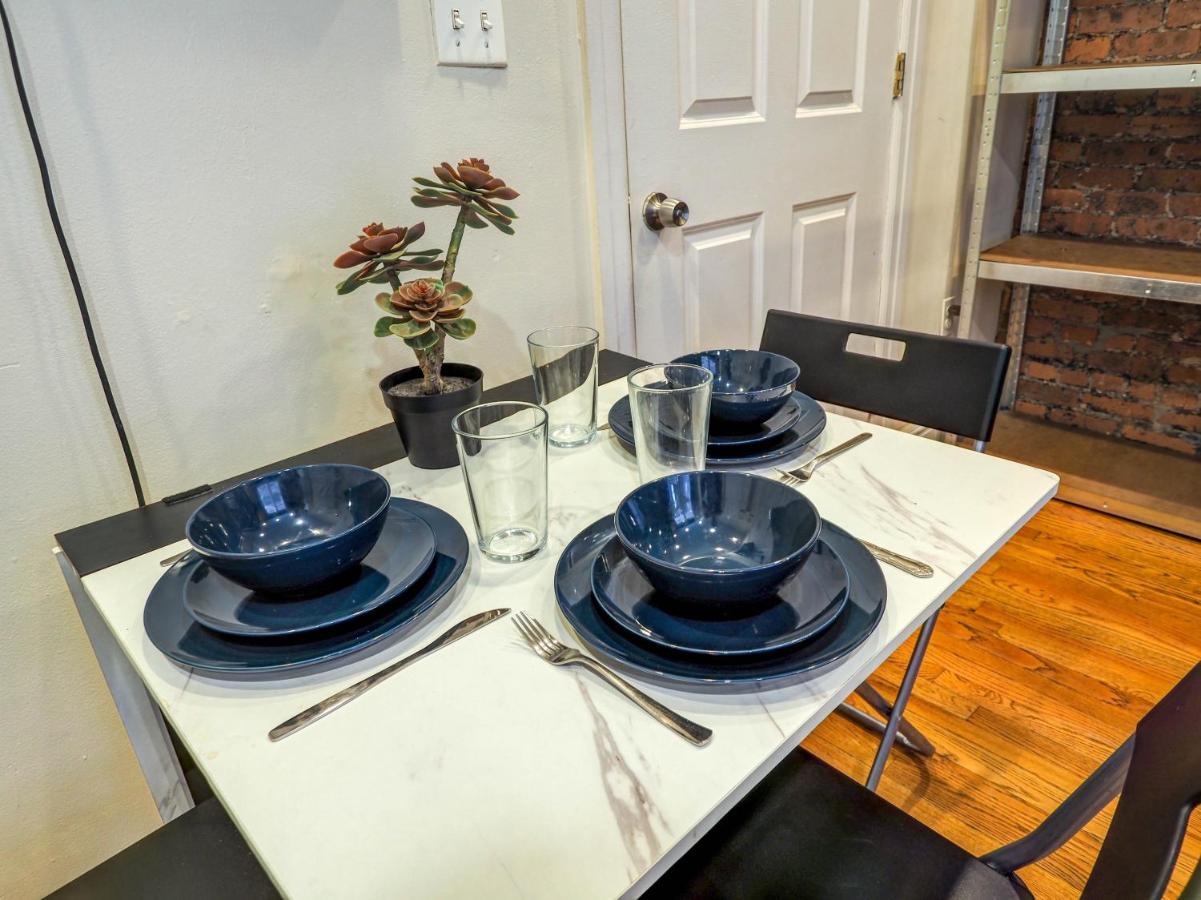 Hello Broadway Apartment New York Bagian luar foto